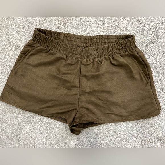 Summer Shorts - Picture 1 of 2